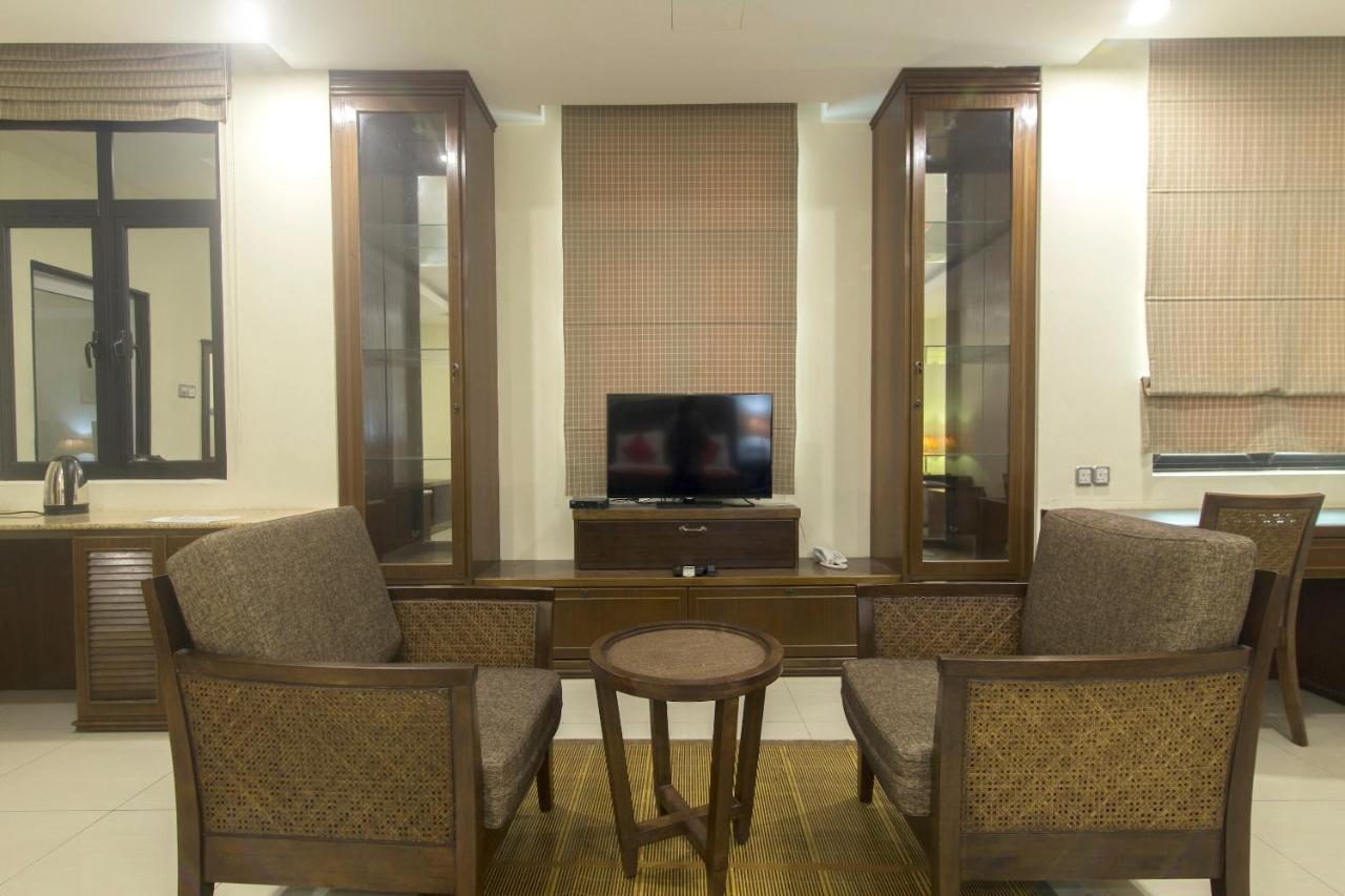 Capital O 90653 Maxwell Inn Boutique Hotel Taiping Exterior foto